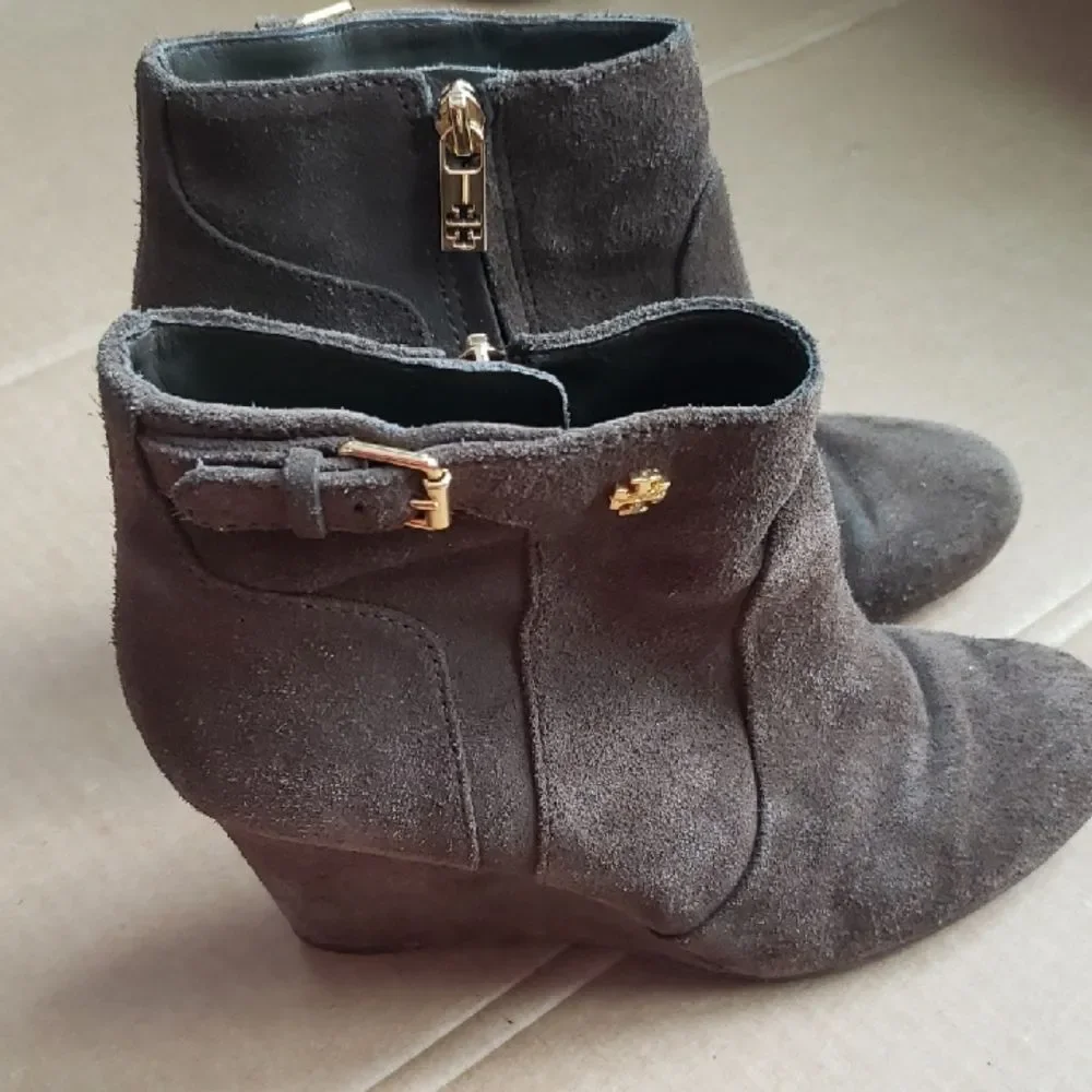 Tory Burch Shoe Womens 7.5 Brown Suede Wedge Ankle Booties Old Money Luxury